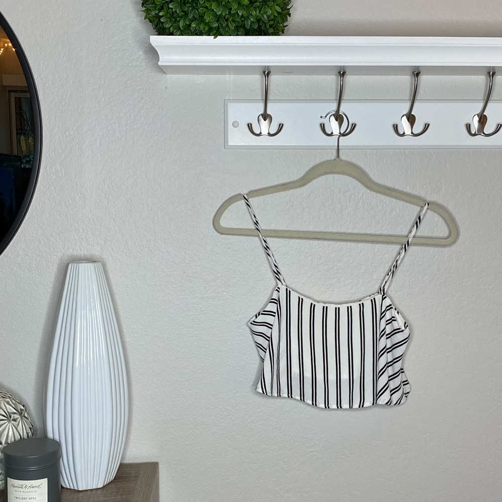 Black & White Cropped Top